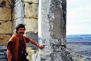 Olivier Callot à Saint-Syméon, Syrie du Nord (© P.-L. Gatier)
