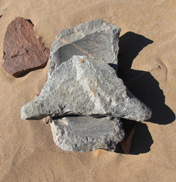 Meule en granit de Bi’r Samut