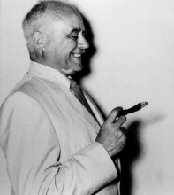 Portrait d’Henri Seyrig en 1954 (photo Maryette Charlton © Photothèque de l’Ifpo)